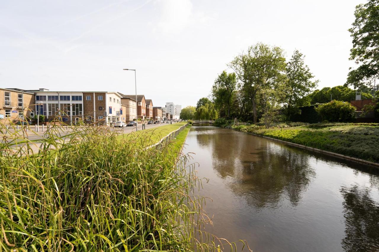 Hemel Apartments - Lavender Luxe Hemel Hempstead Luaran gambar